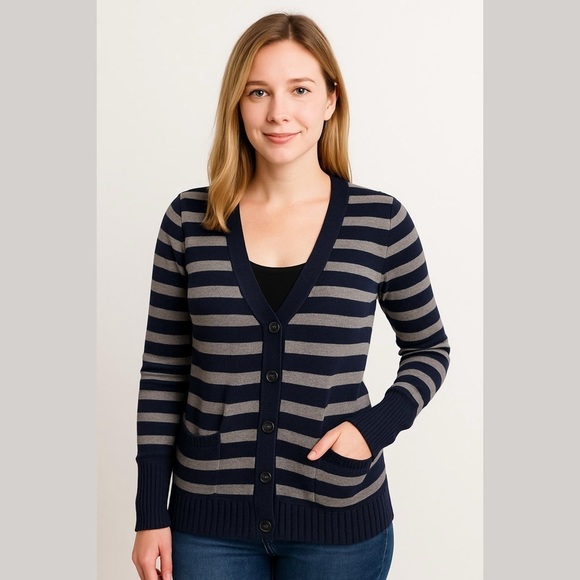 American Eagle Outfitters Sweaters - American Eagle Navy and Gray Striped Cardigan Size Medium Button Down Vintage